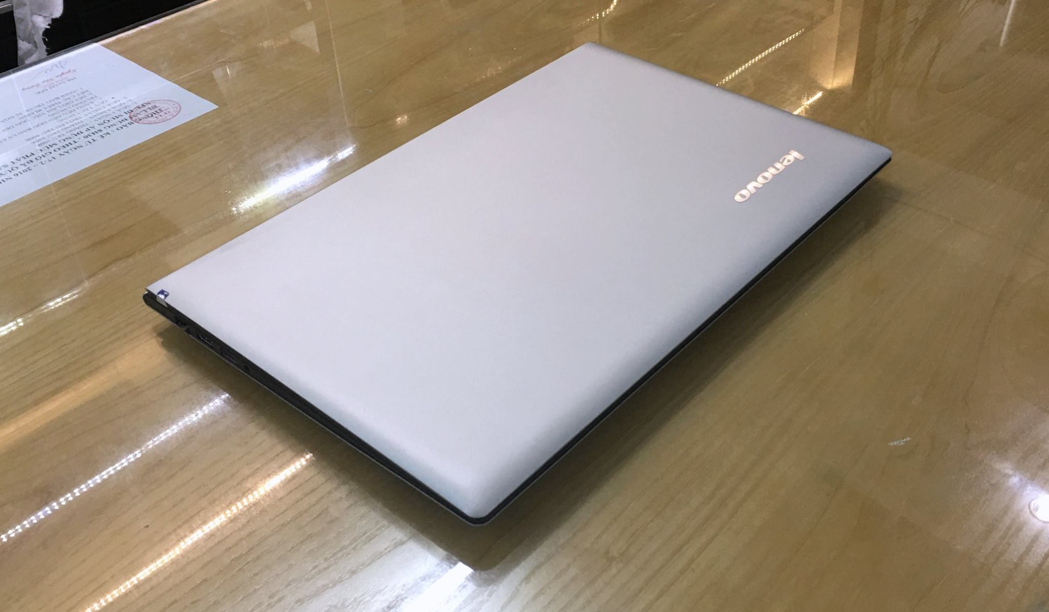 Laptop Lenovo IdeaPad U530 Ultrabook-2.jpg